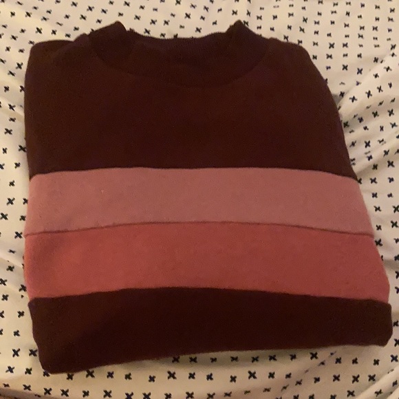 ‼️SOLD‼️American Eagle Cropped Long Sleeve Sweatshirt - Picture 5 of 7